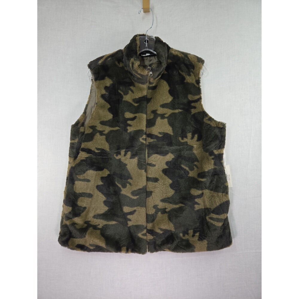 NEW KATYDID Camouflage Faux Fur Vest Full Zip Women's Large Cozy Super Soft Camo